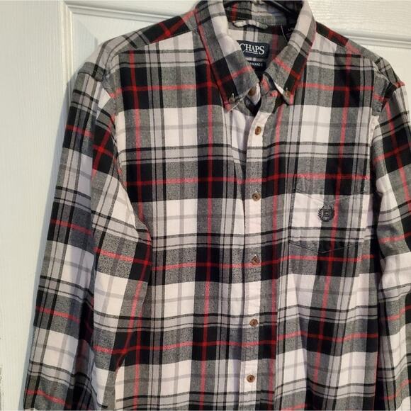 CHAPS Men's Long sleeved plaid flannel shirt Button up sz.LG - Picture 2 of 6